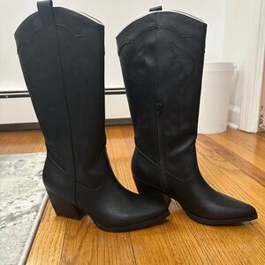 Dolce Vita Women's Kindred Cowboy Boots